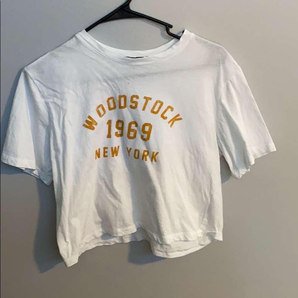 T-shirt crop top